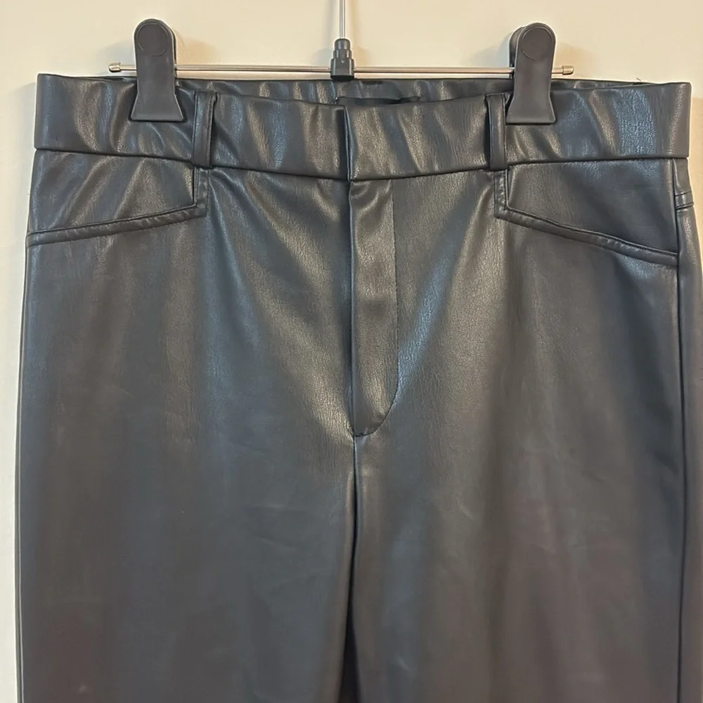 Zara Sleek Black Faux Leather straight Pants size XL - Picture 4 of 6